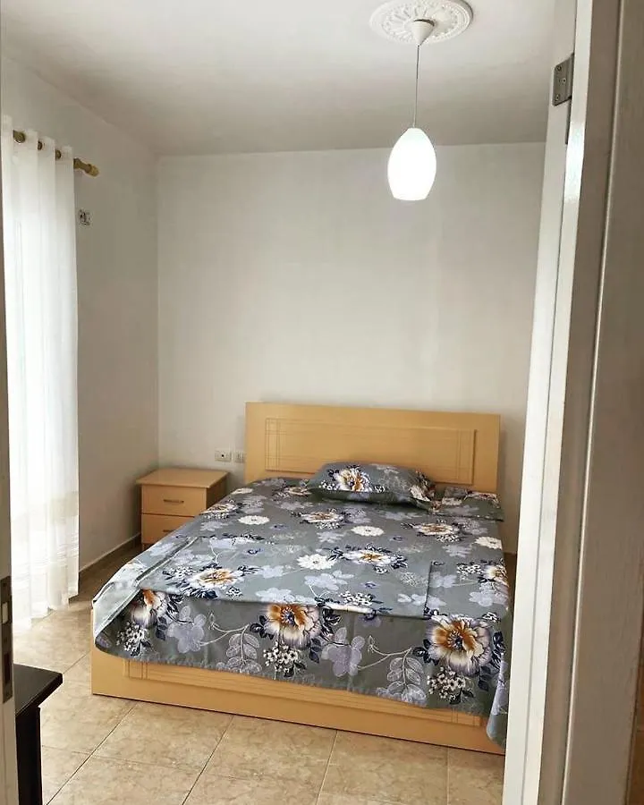 Bellavista Qerret Apartments غوليم