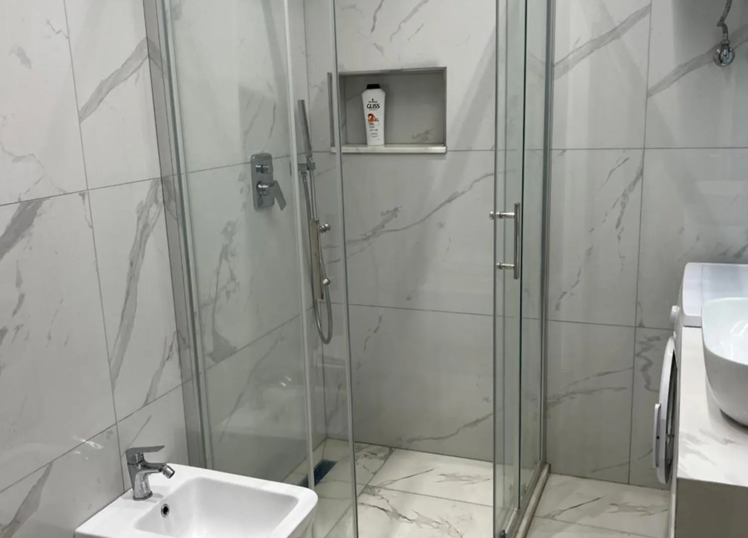 Bellavista Qerret Apartments غوليم