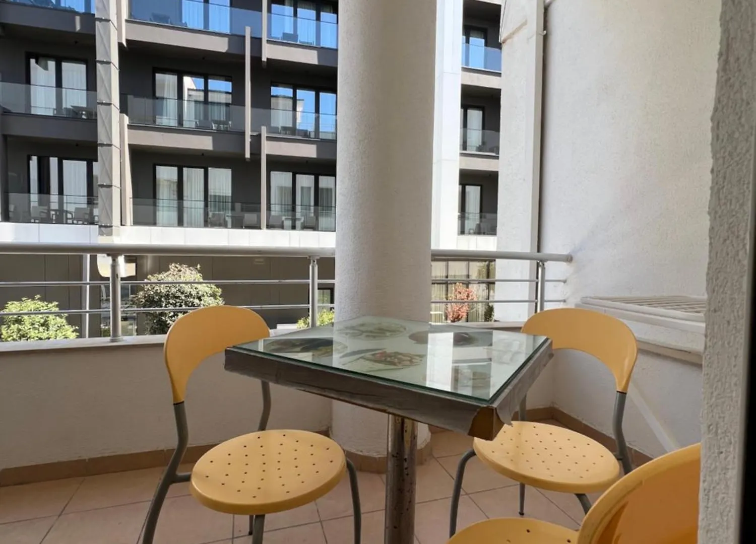 Bellavista Qerret Apartments غوليم