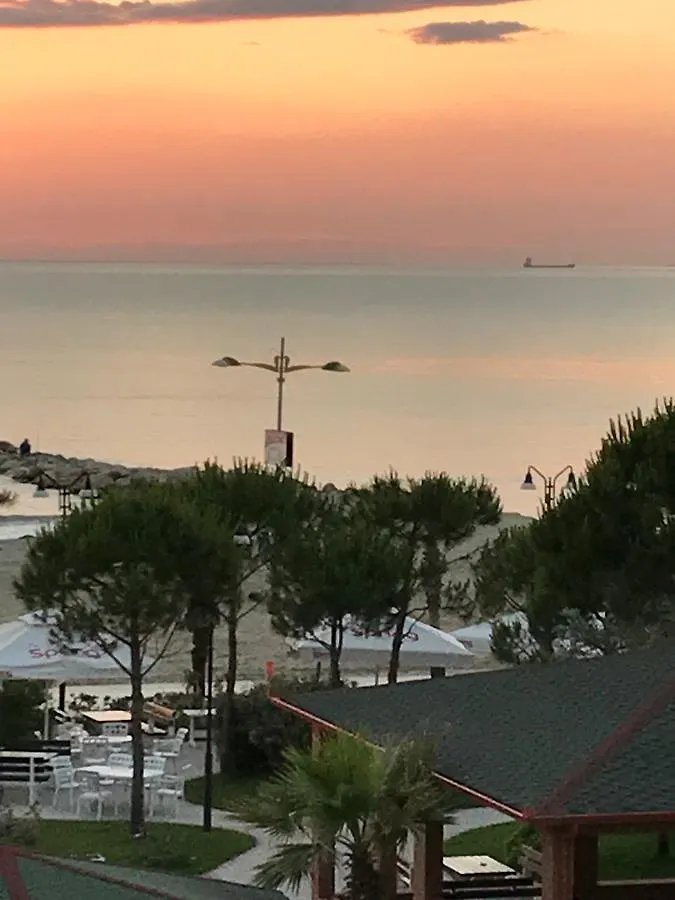 Bellavista Qerret Apartments غوليم 0*,